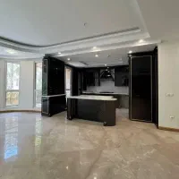 نظافت منزل انجام میشود