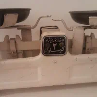 ترازو برنجی قدیمی|کلکسیون اشیاء عتیقه|مشکین‌دشت, |دیوار