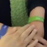 کاردرمنزل فروش محصولات آرایشی