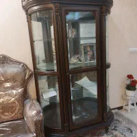 ویترین چوب راش تمیز