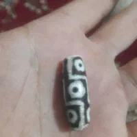 مهره باستانی