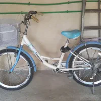 دوچرخه  کاملا نوع خارجی هستش