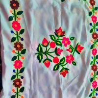 یک جفت پشتی دست بافت