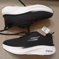 کفش اسپرت اسکیچرز