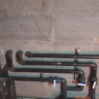 کارگر جهت کار تاسیسات
