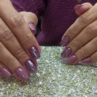 تخفیف ویژه شب یلدا برای خدمات ناخن|خدمات آرایشگری و زیبایی|شاهینشهر, خبرنگار|دیوار