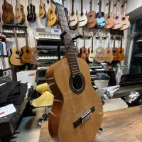 گیتار اسپانیایی در موزیک ارژنگ|گیتار، بیس، امپلیفایر|پردیس, فاز ۳|دیوار