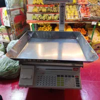 ترازو ۷۰کیلویی محک در حد نو کم کار تمیز