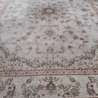 فرش۱۲متری۱۲۰۰ شانه ابریشم بافت فرهی فقط۳۵۰۰