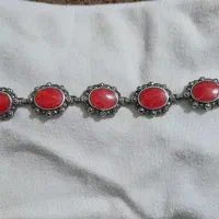 دستبندسیاه قلم نقره باسنگ مرجان|جواهرات|نیشابور, جمهوری|دیوار