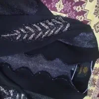 مانتو‌جواهر‌دوزی‌‌‌شده‌‌شیک‌نو‌هست‌‌((سنگی‌هست‌|لباس|بناب, |دیوار