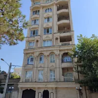 فروش آپارتمانی بزرگ وشیک