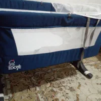 تخت کنارمادر