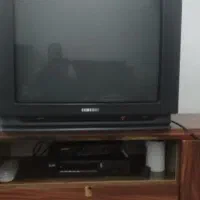 تلوزیون 21ابنج سامسونگ و میز