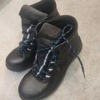 لباس کار مردانه و زنانه / کفش ایمنی و دستکش