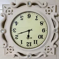 تابلو دیواری و ساعت