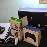 پلی 5 اسلیم دو دسته همراه پایه شارژردسته در حد نو