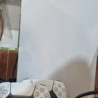 ps5 دیسک خور در حد اکبند همراه با دو دسته