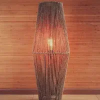 آباژور کنار سالنی و ایستاده|چراغ خواب و آباژور|مشهد, طلاب|دیوار