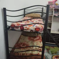 تخت خواب دوطبقه فلزی محکم دو عدد|تخت و سرویس خواب|خمینیشهر, |دیوار