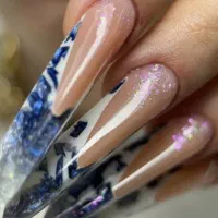 آموزش و خدمات  تخصصی ناخن توسط مدرس و مستر ارشد