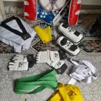 لباس‌ولوازم‌تکواندو