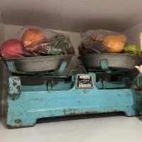 ترازوی قدیمی