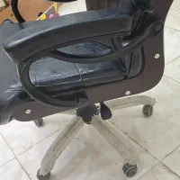 صندلی گردان مدیریت|مبلمان اداری|رباط‌کریم, رباط‌کریم|دیوار