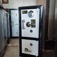 گاوصندوق ارتفاع/1متر عرض 45وزن 250k