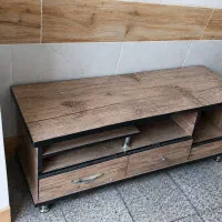 زیرتلویزیون چوبی درحد نو