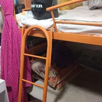 تخت دو طبقه آهنی