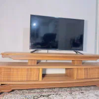 تلویزیون و میز تلویزیون
