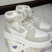 کتونی ساق دار بچگانه