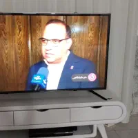 تلویزیون ۴۸ اینج با محافظ