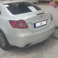 سوزوکی کیزاشی مدل ۲۰۱۲ سفید صدفی