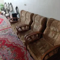 یک دست کامل ۹نفره چوب گردوـیک دست کامل ۶ نفره چوب|مبلمان خانگی و میز عسلی|شیراز, شهرک والفجر|دیوار