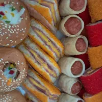 استخدام تعدادی خانم جهت درست کردن ساندویچ|استخدام خدمات فروشگاه و رستوران|تهران, هروی|دیوار