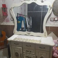 سلام یک عدد پرده پذیرایی کامل و یک عدد میز آرایشی