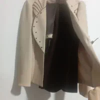 کت دامن|لباس|رباط‌کریم, رباط‌کریم|دیوار