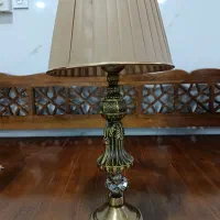 تعدادی آباژور رومیزی