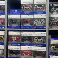 تعمیرکار دسته پلی استیشن ۴ و ۵ جهت همکاری