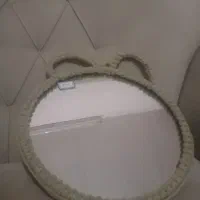 آینه بزرگ و آویز حوله مکرومه