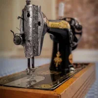 چرخ خیاطی دستی OMEGA با قدمت ۶۰ سال