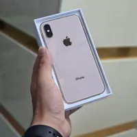 اپل iPhone XS با حافظهٔ ۶۴ گیگابایت