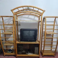 میز تلویزیون و تلویزیون هردو جمعا دو میلیون