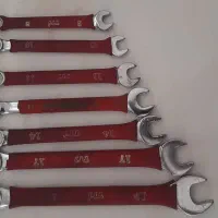 تعدادی آچار و پیچ گوشتی و جعبه بوکس خانگی کوچک|ابزارآلات|ایلام, |دیوار