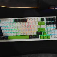 کیبورد بی سیم گیمینگ k686 redragon سویچ سبز