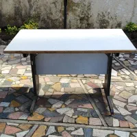 میز کار و مغازه