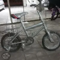 دوچرخ ۱۲ فروشی