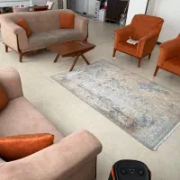 مبل ۷ نفره در حدنو به همراه میز ناهارخوری خوری